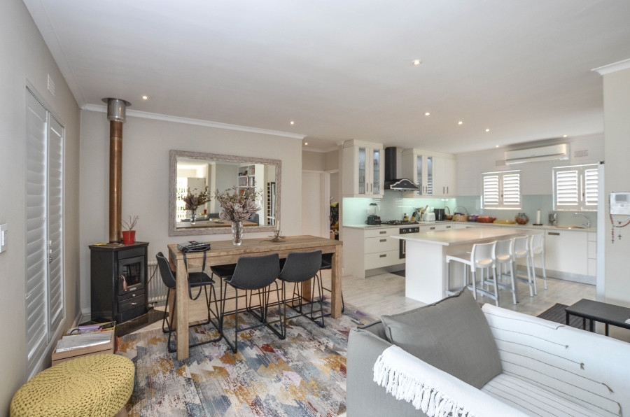 3 Bedroom Property for Sale in Sunningdale Western Cape